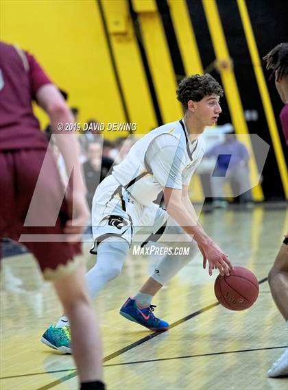 Thumbnail 3 in Newbury Park vs. Oaks Christian photogallery.