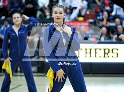Thumbnail 1 in Newbury Park vs. Oaks Christian photogallery.