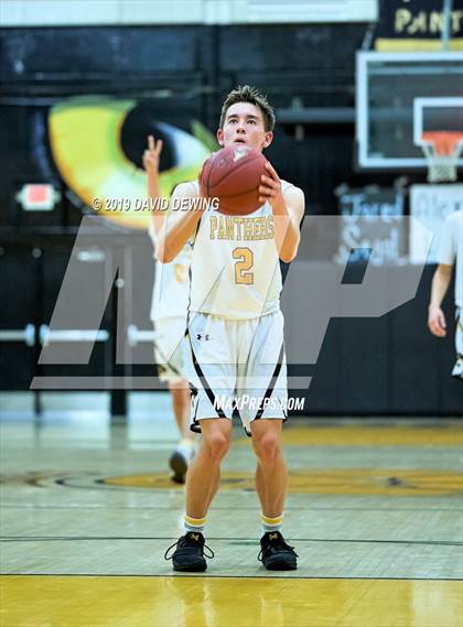 Thumbnail 1 in Newbury Park vs. Oaks Christian photogallery.