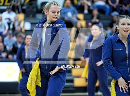 Thumbnail 2 in Newbury Park vs. Oaks Christian photogallery.