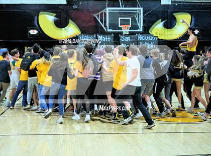 Thumbnail 3 in Newbury Park vs. Oaks Christian photogallery.