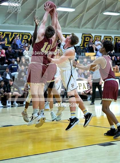 Thumbnail 1 in Newbury Park vs. Oaks Christian photogallery.