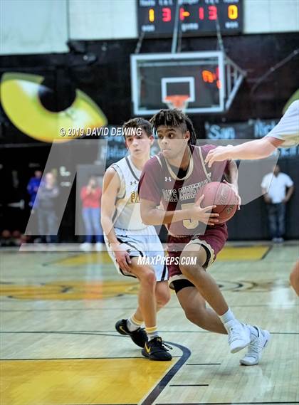 Thumbnail 2 in Newbury Park vs. Oaks Christian photogallery.