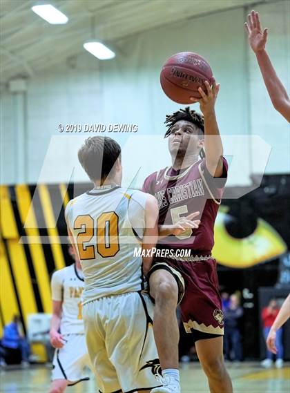 Thumbnail 3 in Newbury Park vs. Oaks Christian photogallery.