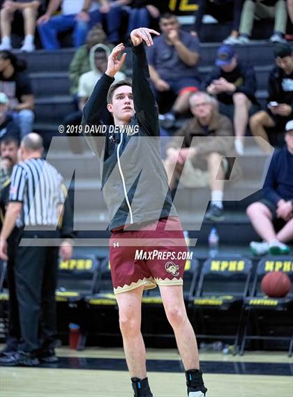 Thumbnail 3 in Newbury Park vs. Oaks Christian photogallery.