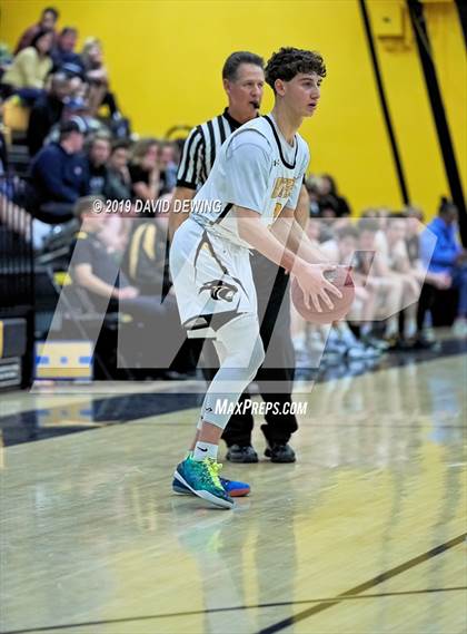 Thumbnail 3 in Newbury Park vs. Oaks Christian photogallery.