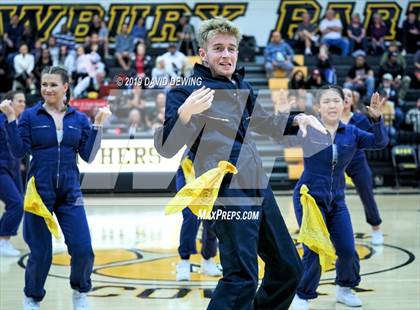 Thumbnail 2 in Newbury Park vs. Oaks Christian photogallery.