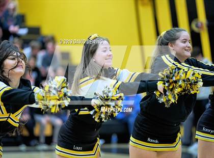 Thumbnail 3 in Newbury Park vs. Oaks Christian photogallery.