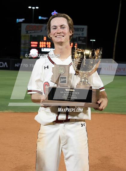 Thumbnail 1 in Liberty (AIA 6A Final Awards) photogallery.