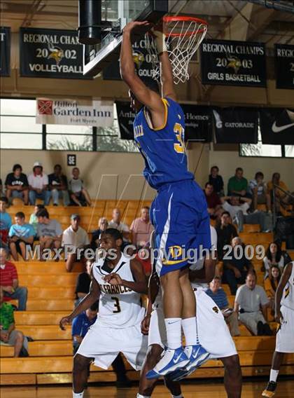 Thumbnail 2 in St. Frances Academy vs. De La Salle (City of Palms Classic) photogallery.