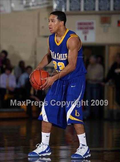 Thumbnail 2 in St. Frances Academy vs. De La Salle (City of Palms Classic) photogallery.