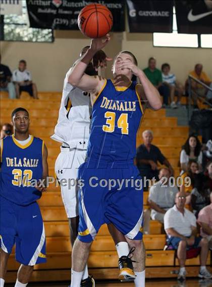 Thumbnail 3 in St. Frances Academy vs. De La Salle (City of Palms Classic) photogallery.