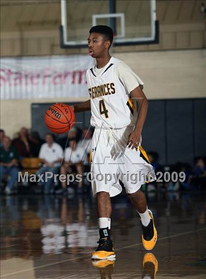 Thumbnail 2 in St. Frances Academy vs. De La Salle (City of Palms Classic) photogallery.