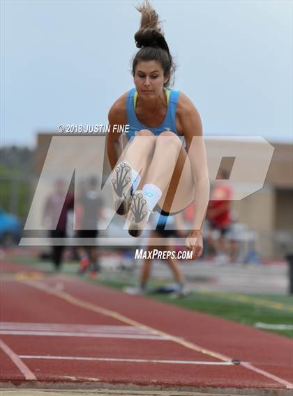 Thumbnail 2 in San Diego City Western League Finals photogallery.