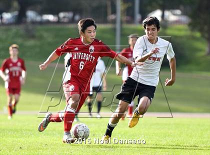 Thumbnail 1 in University vs Gateway photogallery.