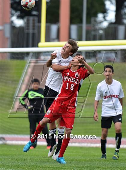 Thumbnail 1 in University vs Gateway photogallery.