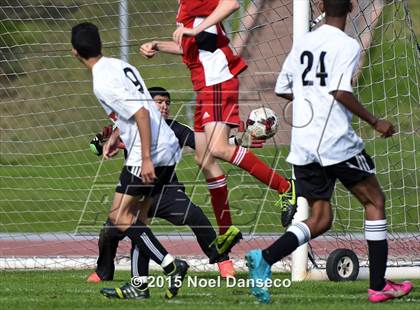 Thumbnail 3 in University vs Gateway photogallery.
