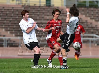 Thumbnail 3 in University vs Gateway photogallery.