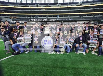 Thumbnail 1 in Oakwood @ Jayton (UIL 1A Division II Football Final Medal Ceremony) photogallery.