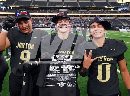 Thumbnail 1 in Oakwood @ Jayton (UIL 1A Division II Football Final Medal Ceremony) photogallery.