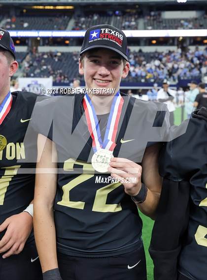 Thumbnail 2 in Oakwood @ Jayton (UIL 1A Division II Football Final Medal Ceremony) photogallery.
