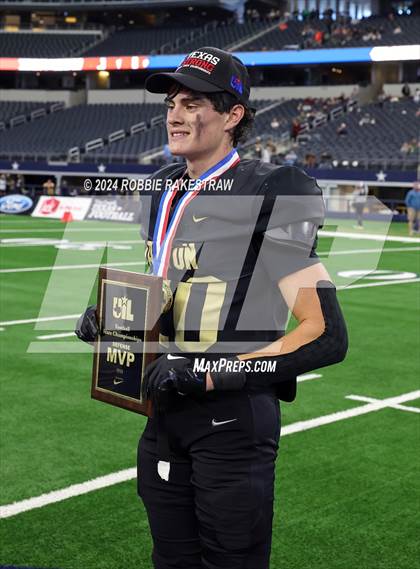Thumbnail 2 in Oakwood @ Jayton (UIL 1A Division II Football Final Medal Ceremony) photogallery.