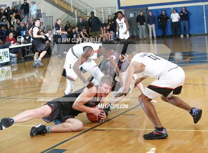Thumbnail 3 in Porter-Gaud vs Linden (Rotary Roundball Classic) photogallery.