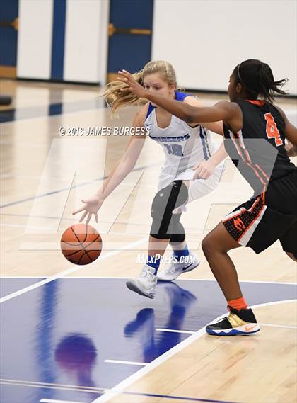 Thumbnail 2 in Ensworth @ Girls Prep photogallery.