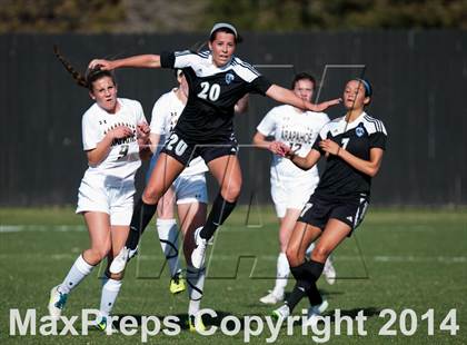 Thumbnail 3 in Arapahoe vs. Grandview photogallery.