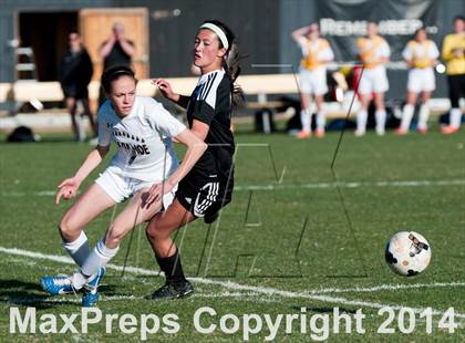 Thumbnail 3 in Arapahoe vs. Grandview photogallery.