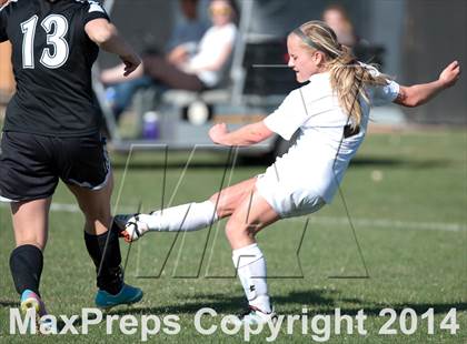 Thumbnail 2 in Arapahoe vs. Grandview photogallery.