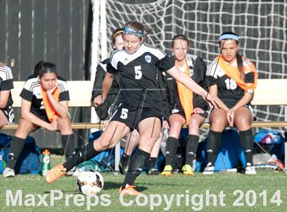 Thumbnail 3 in Arapahoe vs. Grandview photogallery.