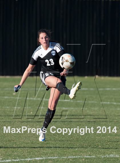 Thumbnail 3 in Arapahoe vs. Grandview photogallery.