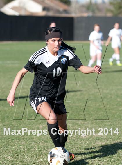 Thumbnail 1 in Arapahoe vs. Grandview photogallery.