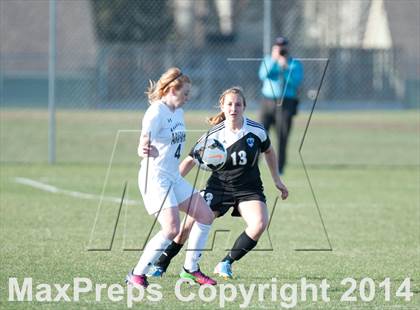 Thumbnail 2 in Arapahoe vs. Grandview photogallery.