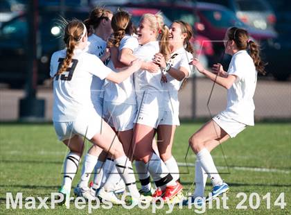 Thumbnail 1 in Arapahoe vs. Grandview photogallery.