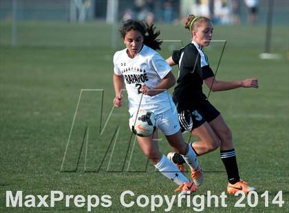 Thumbnail 3 in Arapahoe vs. Grandview photogallery.