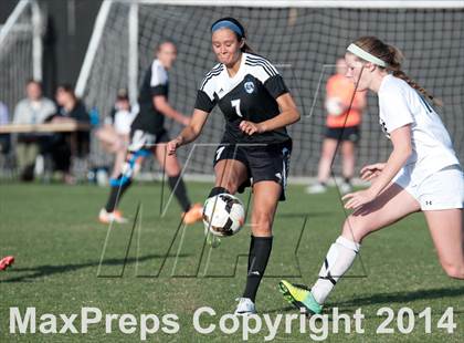 Thumbnail 2 in Arapahoe vs. Grandview photogallery.