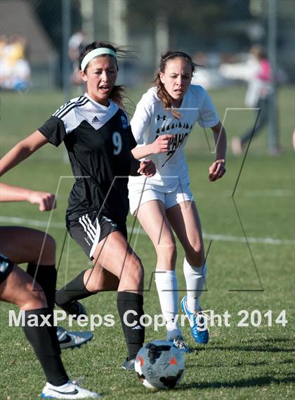 Thumbnail 1 in Arapahoe vs. Grandview photogallery.