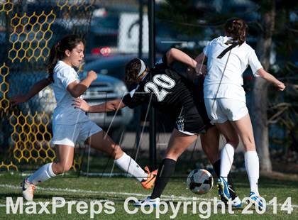Thumbnail 2 in Arapahoe vs. Grandview photogallery.