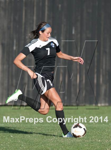 Thumbnail 3 in Arapahoe vs. Grandview photogallery.