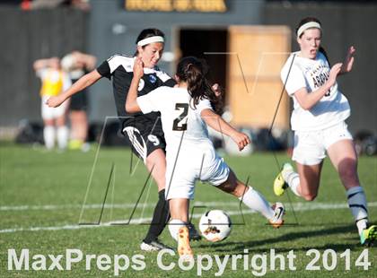 Thumbnail 3 in Arapahoe vs. Grandview photogallery.