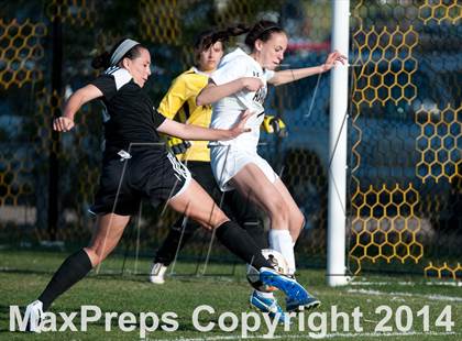 Thumbnail 3 in Arapahoe vs. Grandview photogallery.