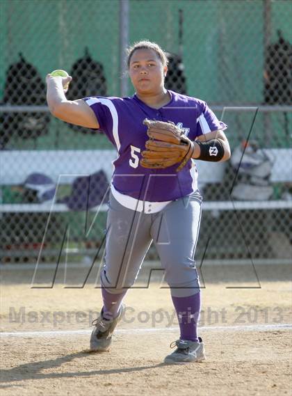 Thumbnail 3 in Gilmer vs. Vernon photogallery.