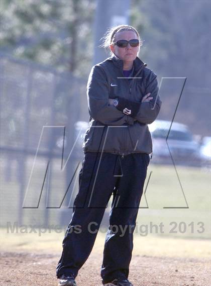 Thumbnail 3 in Gilmer vs. Vernon photogallery.