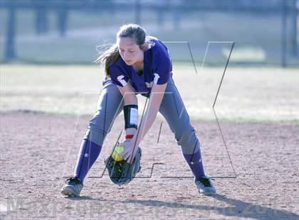 Thumbnail 2 in Gilmer vs. Vernon photogallery.