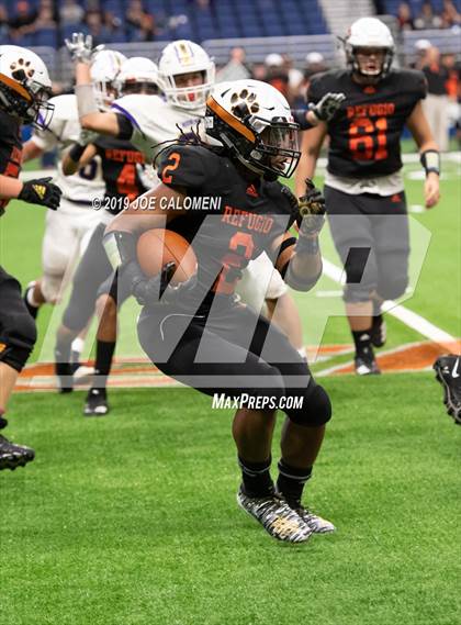 Thumbnail 2 in Refugio vs Holland (Class 2A Division I Quarterfinals) photogallery.