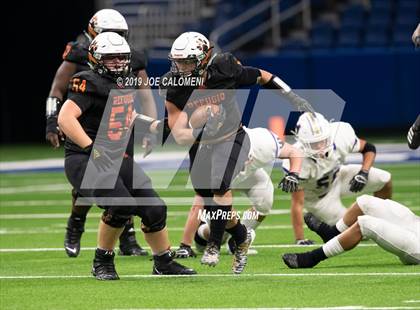 Thumbnail 2 in Refugio vs Holland (Class 2A Division I Quarterfinals) photogallery.