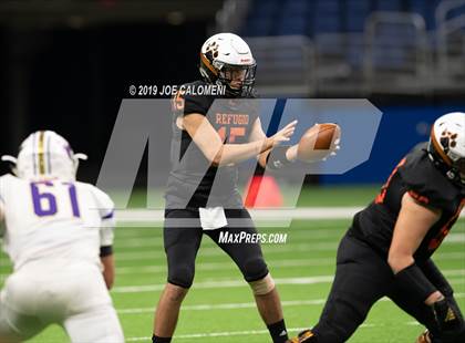 Thumbnail 1 in Refugio vs Holland (Class 2A Division I Quarterfinals) photogallery.