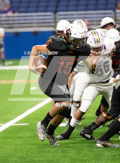 Thumbnail 2 in Refugio vs Holland (Class 2A Division I Quarterfinals) photogallery.